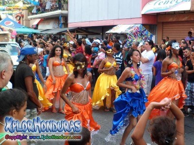 Desfile de carrozas Carnaval de La Ceiba 2013