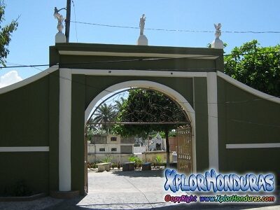 Cementerio del Barrio Mejia La Ceiba Honduras Cementerio del Barrio Mejia La Ceiba Honduras