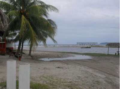 La Barra Tornabe Tela Honduras