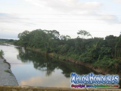 Rios entre La Ceiba y San Pedro Sula Rio Cuero